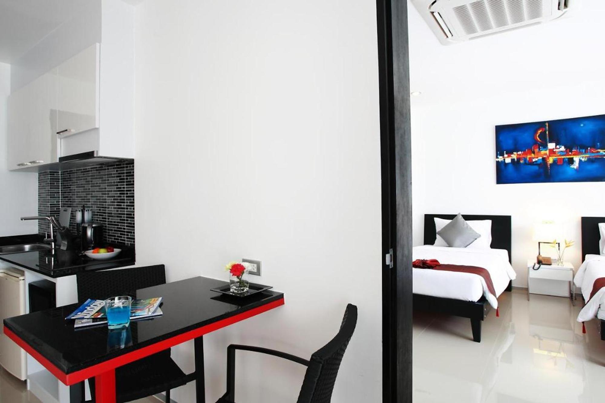 One World One Home Naiharn Hotel Rawai Zewnętrze zdjęcie