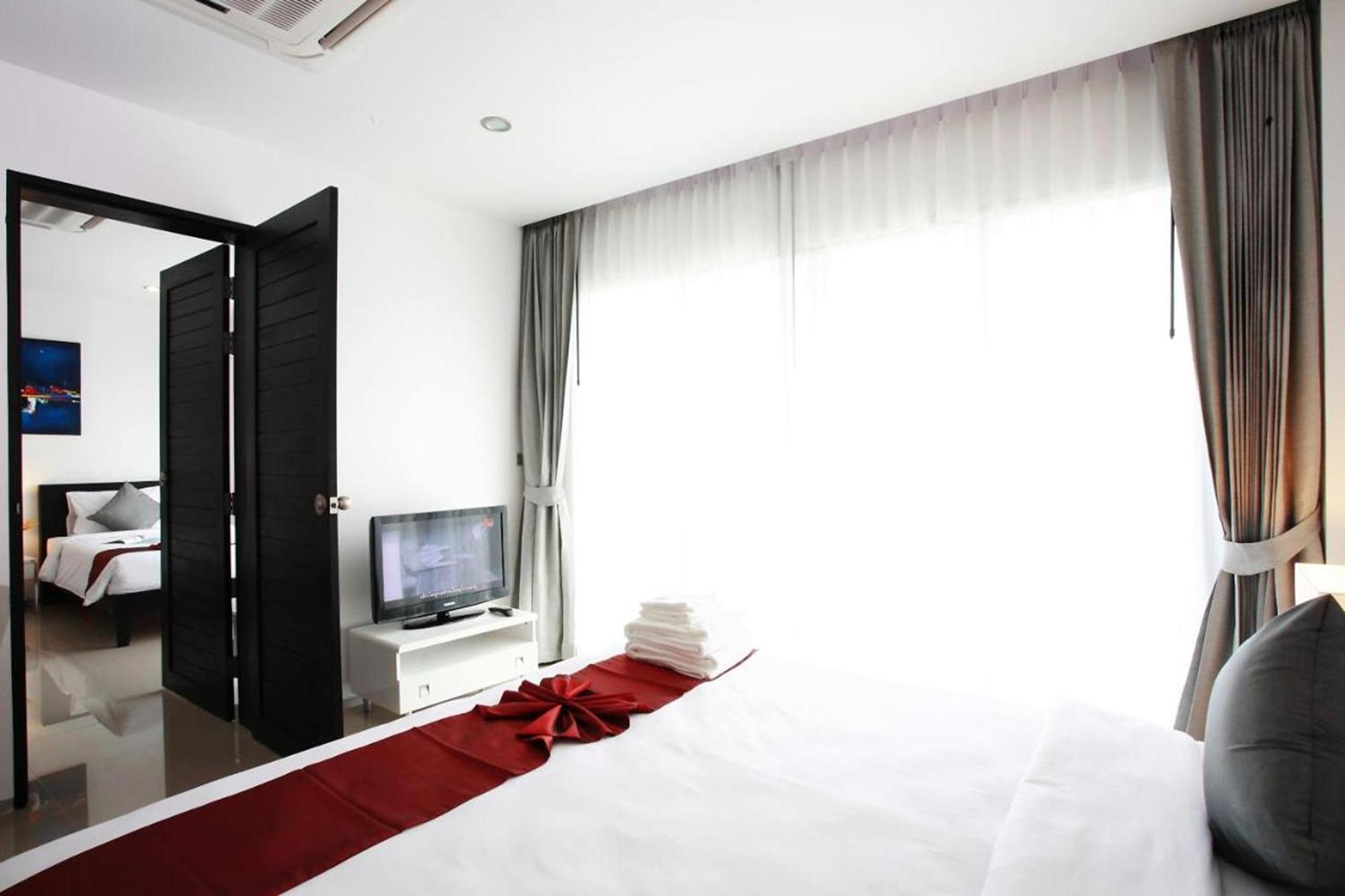 One World One Home Naiharn Hotel Rawai Zewnętrze zdjęcie