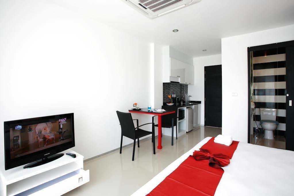 One World One Home Naiharn Hotel Rawai Zewnętrze zdjęcie